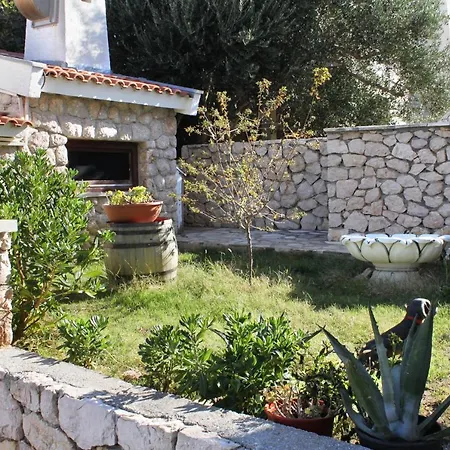 Apartman By The Sea Vinjerac, Zadar - 5811 Vinjerac